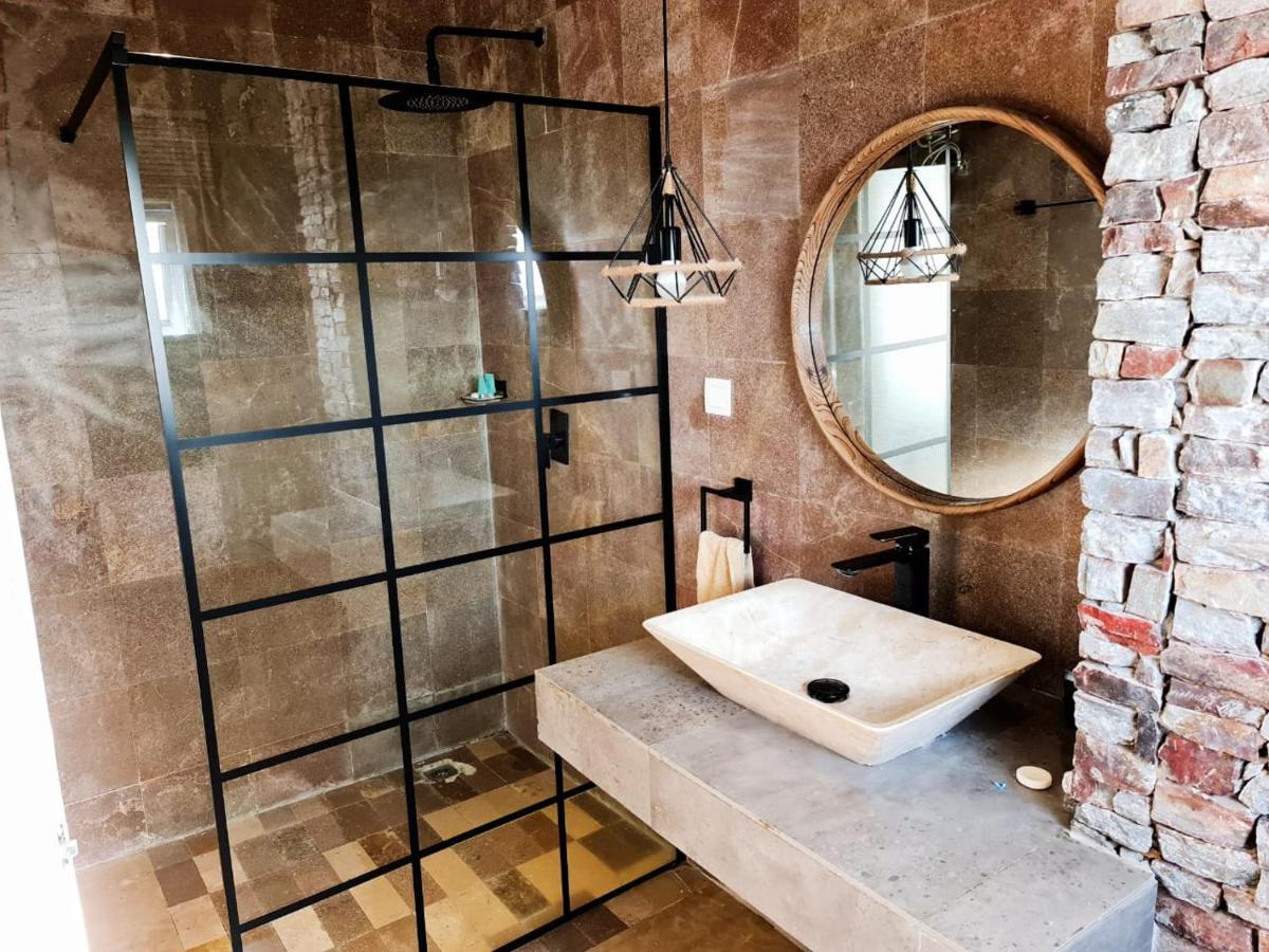 Serenity Residences & Spa - Kokrobite Beach Екстер'єр фото