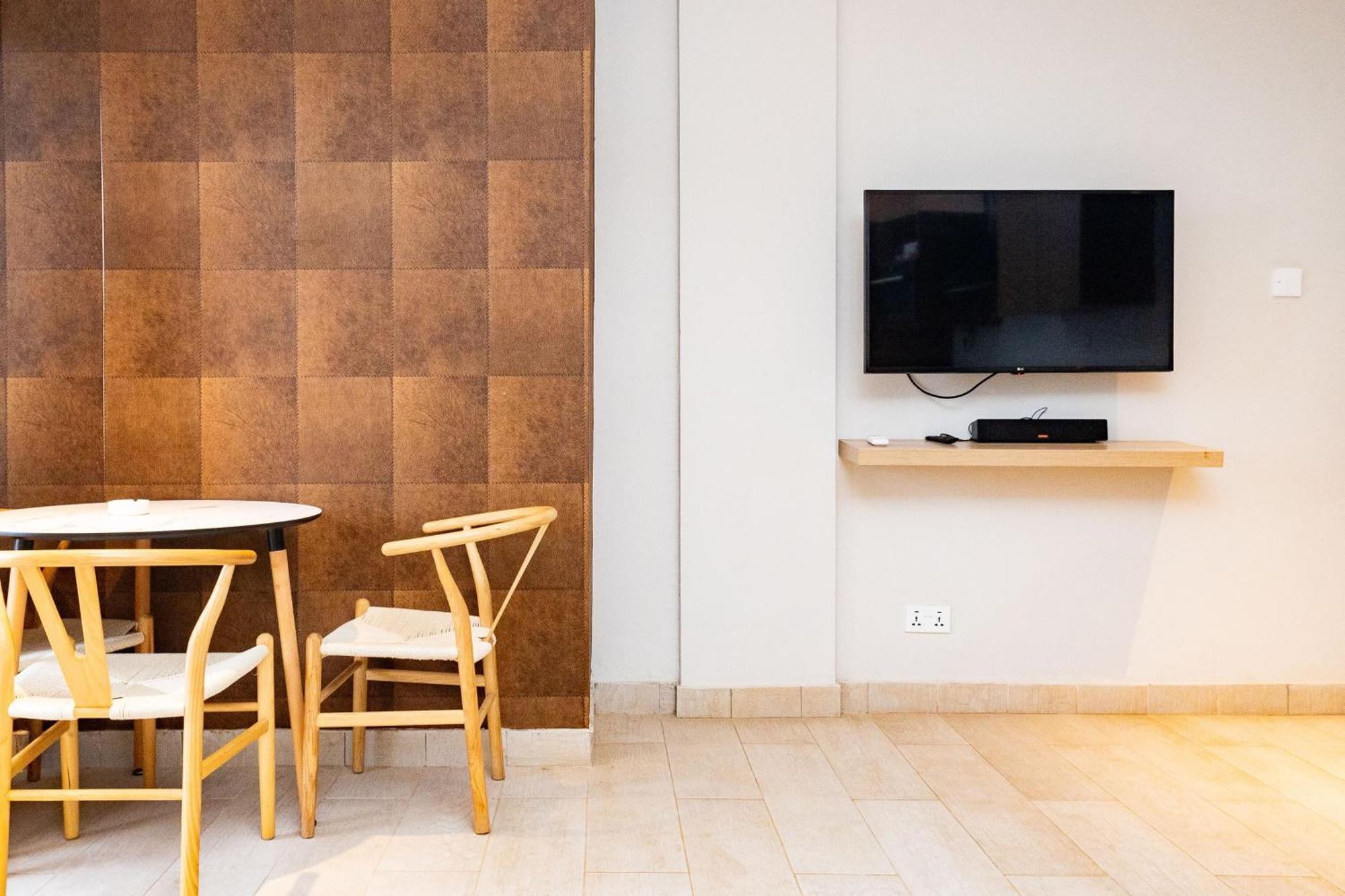Serenity Residences & Spa - Kokrobite Beach Екстер'єр фото